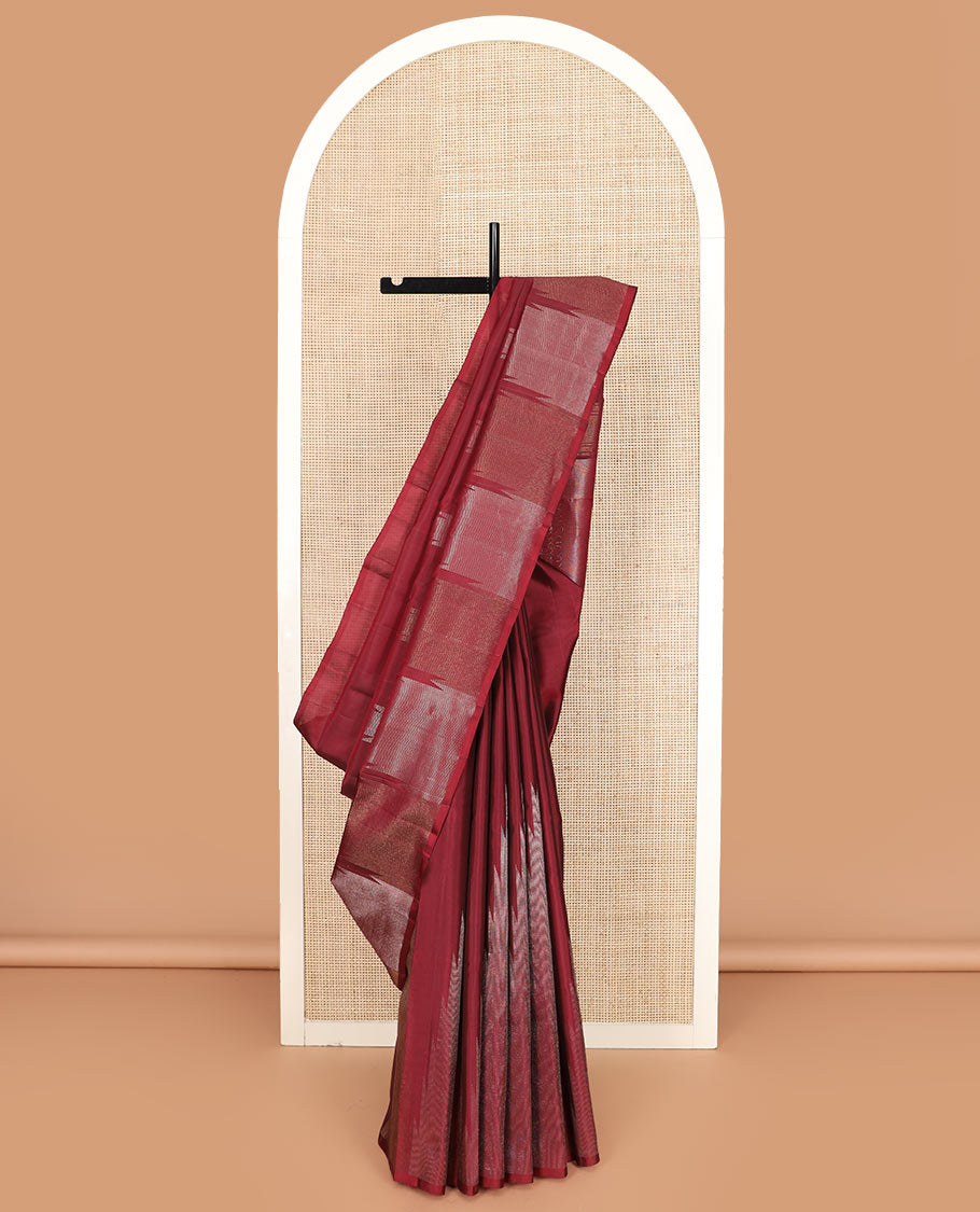 Borderless red thazampoo rekku Kanchipuram silk saree, and pallu of seppu rekku designs