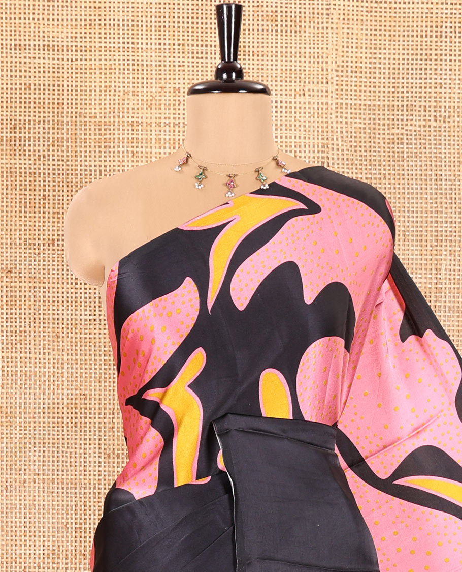 Borderless Black and Pink Gaji Silk Saree Colorfully Sparked with Modern Abstract Art and Batik Print, Complemented with a Matching Batik-Printed Blouse