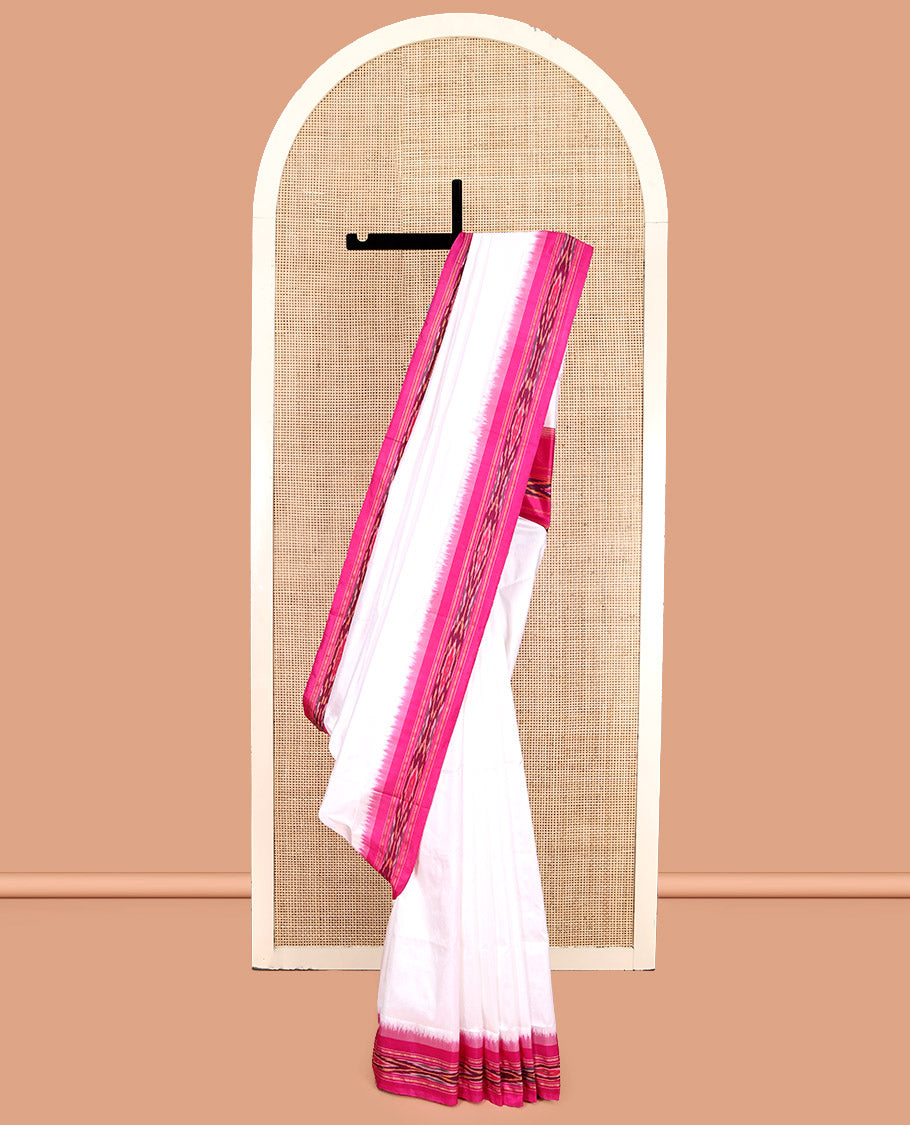 White Plain Pochampally Ikat Silk Saree, Complemented by a Contrast Ikat Textured Border, Ikat Pallu, and No Blouse