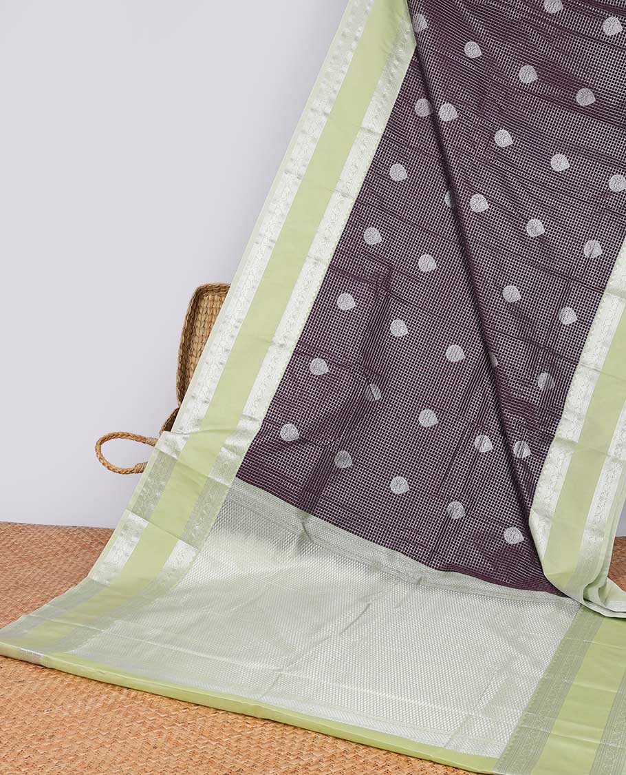 Black checked, leaf motifs gift saree with contrast zari design border & checked zari design pallu