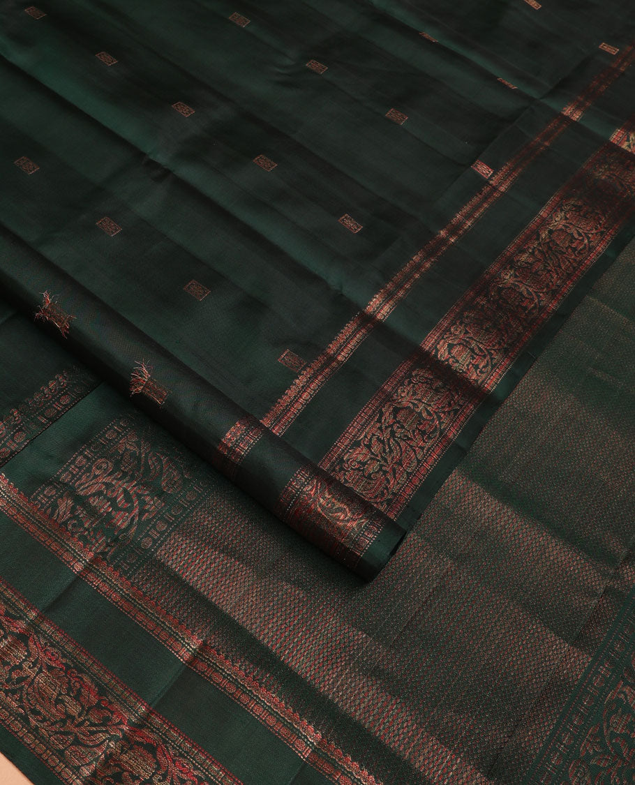 Deep forest green zari buttas soft silk saree, rettai pettu border of thilakam mokku,rudraksham & kodi visiry & jaal pallu