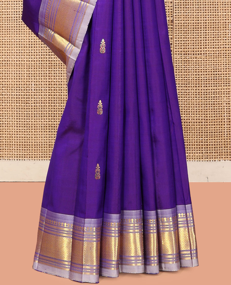 Violet Kanchipuram Silk Saree, Crafted with Zari Buttas, a One-Sided Border of Panner Sombu, Banaras, Muthu, and Mayil Kann Designs, a Zari Design Pallu, and No Blouse