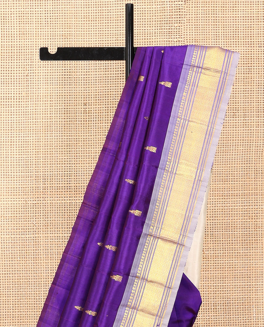 Violet Kanchipuram Silk Saree, Crafted with Zari Buttas, a One-Sided Border of Panner Sombu, Banaras, Muthu, and Mayil Kann Designs, a Zari Design Pallu, and No Blouse