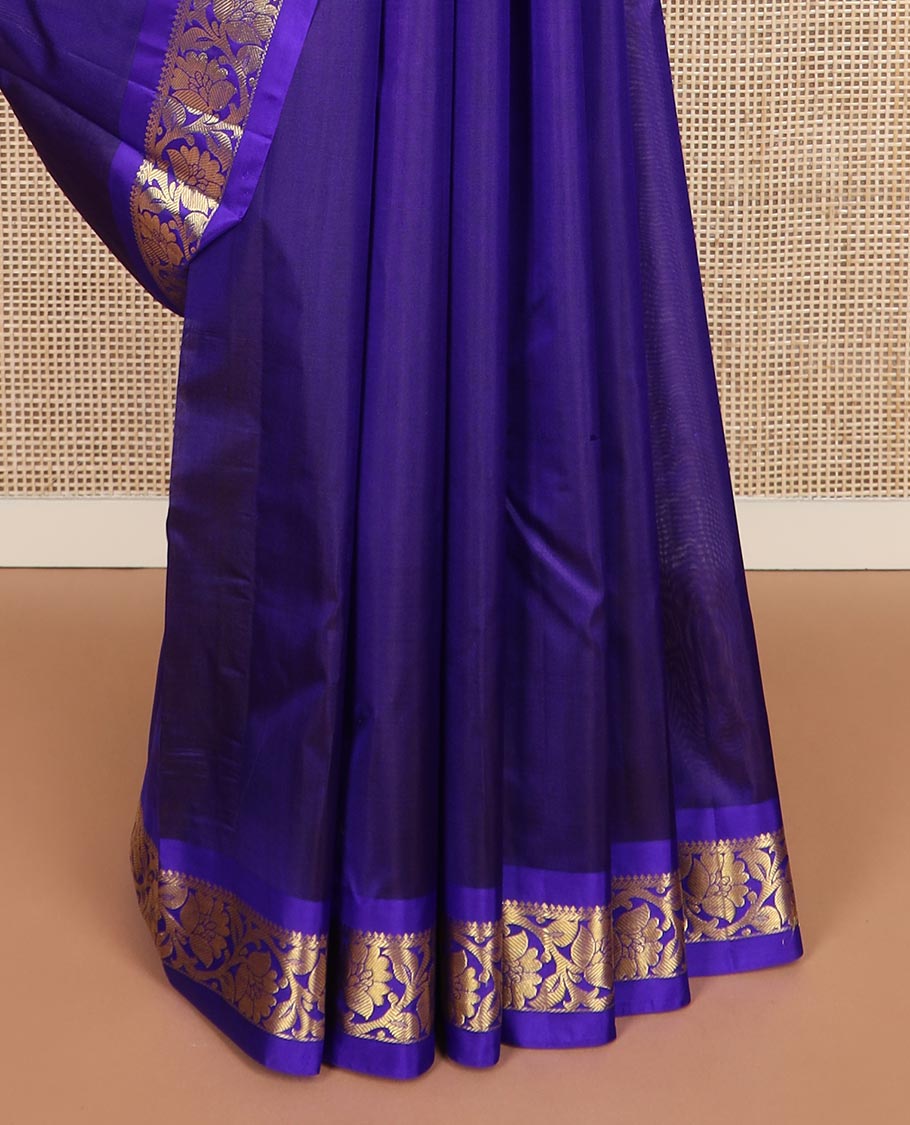 Blue zari buttas Kanchipuram silk saree, contrast border of salngai, banaras, and kodi visiry designs, and zari design pallu