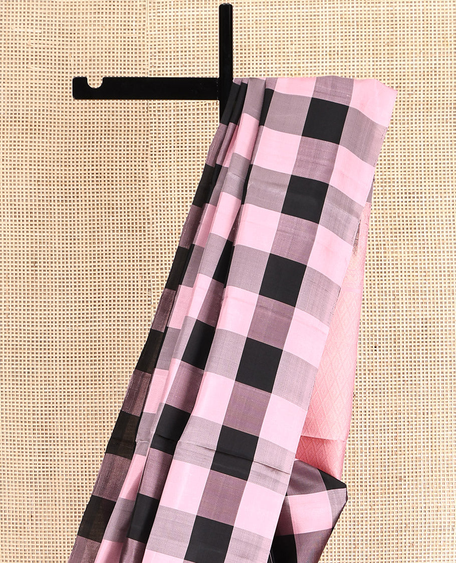Borderless Black-Pink Mayuri Soft Silk Saree, Majestically Detailed with Checks, Contrast Border of Mayil Designs, Sparsely Woven Jaal Pallu, and a Contrast Blouse
