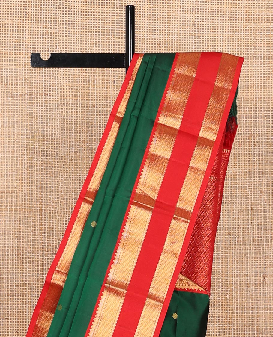 Green zari buttas silk saree, contrast rettai pettu border of rekku,kathir & mayil kann designs & zari-rich jaal pallu