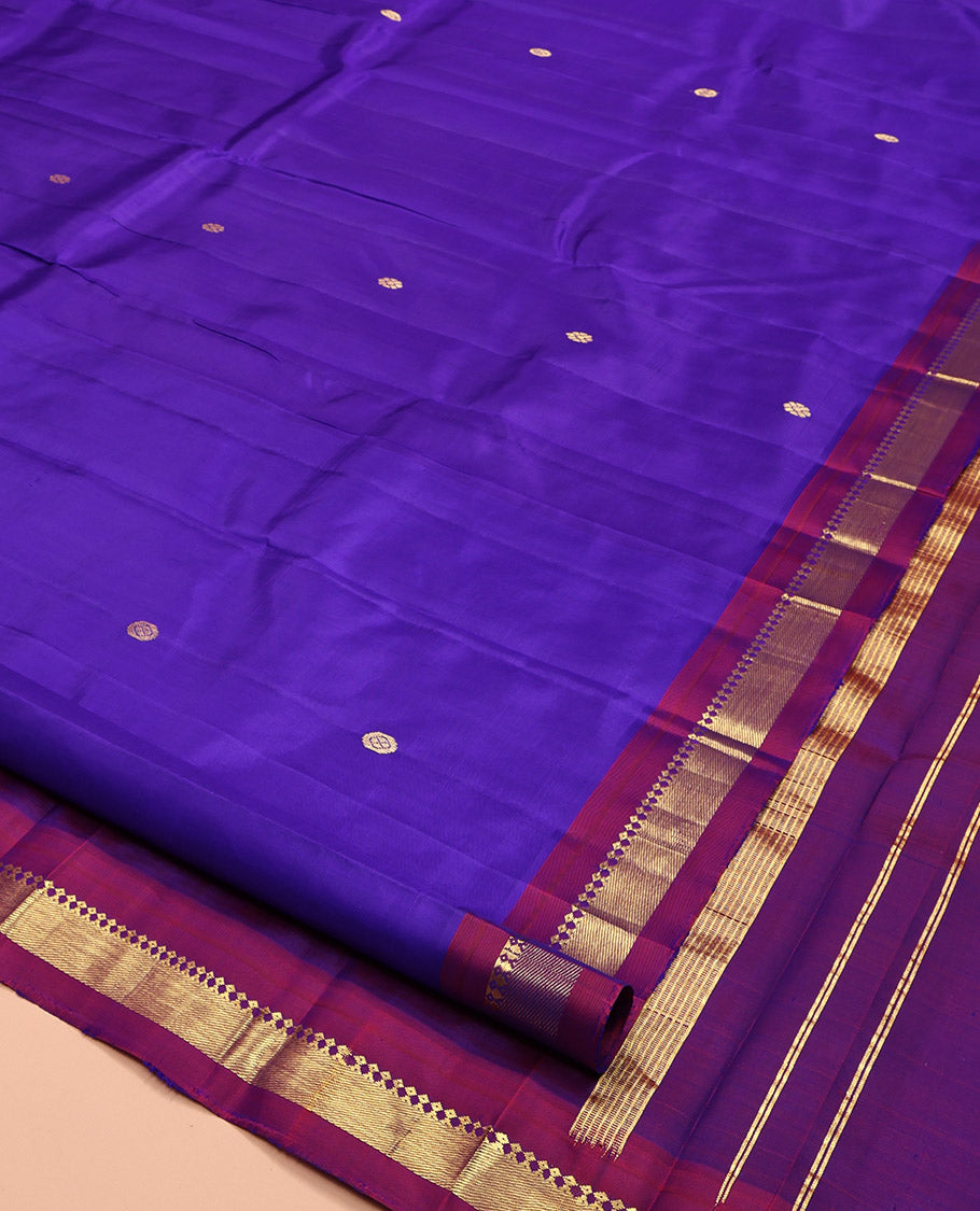 Blue Kanchipuram Silk Saree, Elevated with Zari Buttas, Complemented by a Contrast One-Sided Border, Zari Design Pallu, and No Blouse