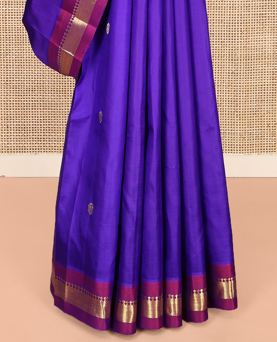 Blue Kanchipuram Silk Saree, Elevated with Zari Buttas, Complemented by a Contrast One-Sided Border, Zari Design Pallu, and No Blouse