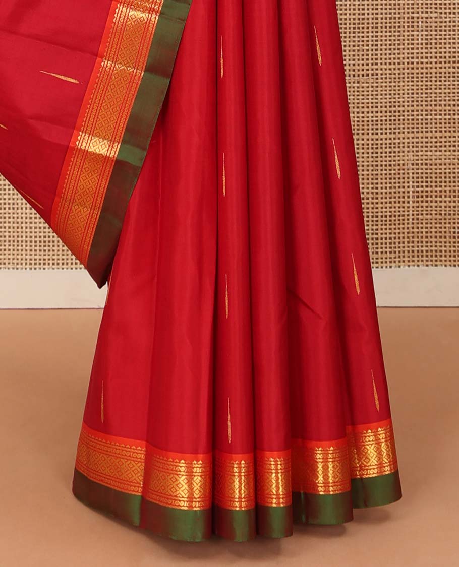 Red malli mokku buttas Kanchipuram silk saree, contrast border of rekku, banaras, and mayil kann designs, and traditional design pallu