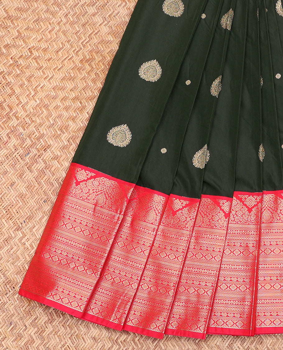 Deep Green Budget Silk Saree, Showcasing Zari Buttas, Complemented by a Contrast Traditional Zari Border, Pallu of Geometric Design, and a Contrast Blouse