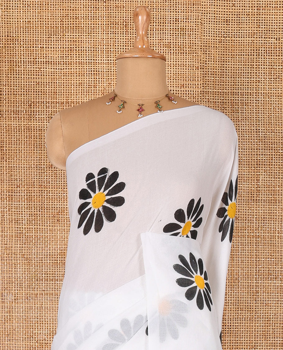 Borderless white and black daisy floral motifs printed Khadi mul cotton saree with a matching plain blouse