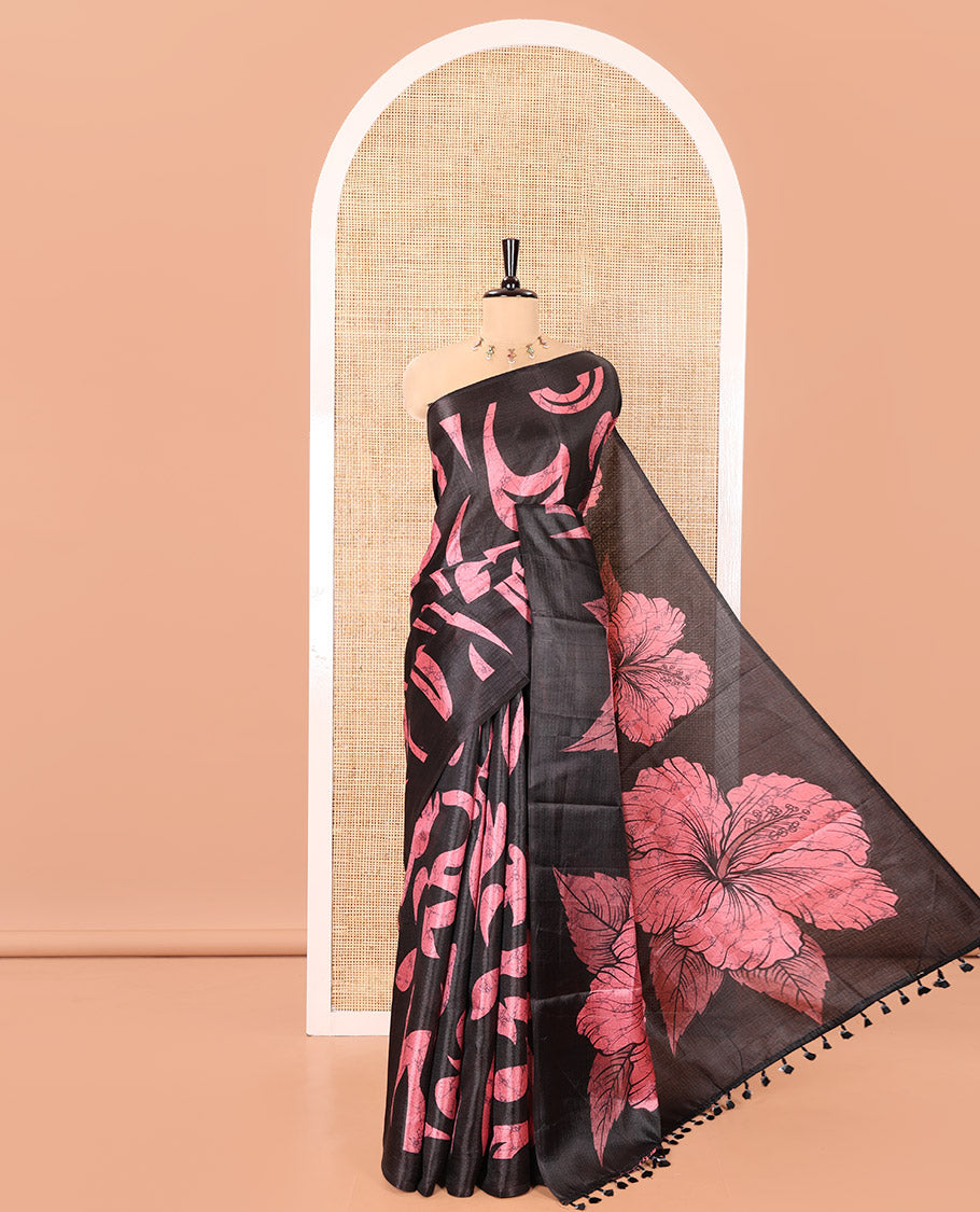Borderless Black Art Khadi Mul Cotton Saree, Prettified with Batik Vines Print On Its Body, Pallu Features Hibiscus Flower Printed , and Comes with a Printed Blouse