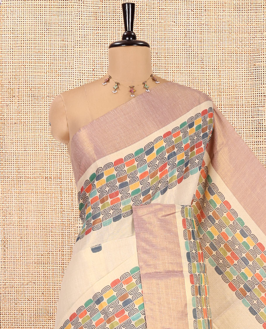 Gold Kerala Tissue Saree, Adorned with Geometric Print, a Bavanji Border, a Geometric Pallu, and a Matching Blouse