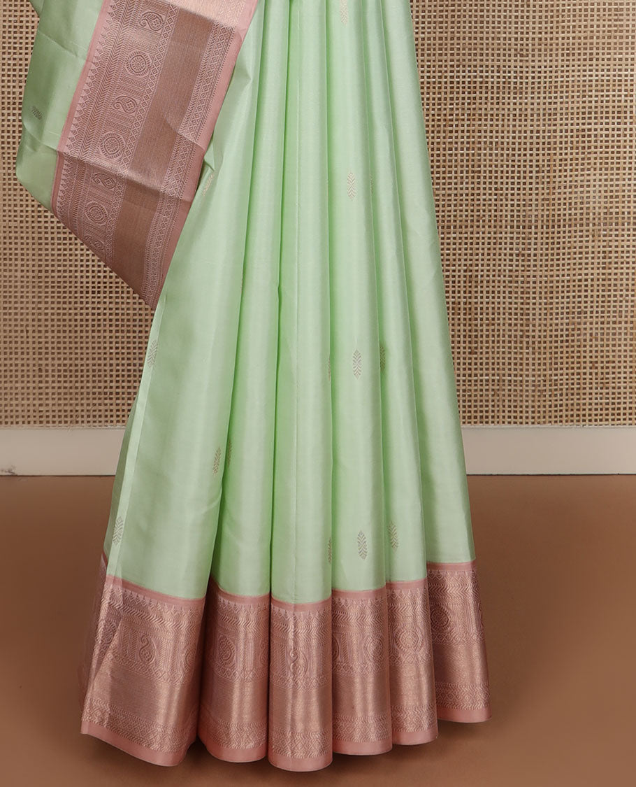 Green zari buttas silk saree, contrast border of thilakam,banaras, manga & chakram designs & pallu of jaal design