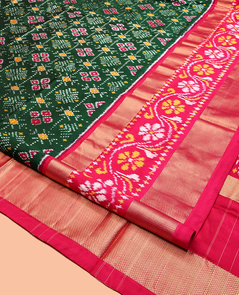 Green Pochampally Ikat Silk Saree, Accentuated with Intricate Designs, a Contrast Border of Floral Creeper and Peacock-Eye Designs, Floral Creeper Pallu, and a Contrast Blouse