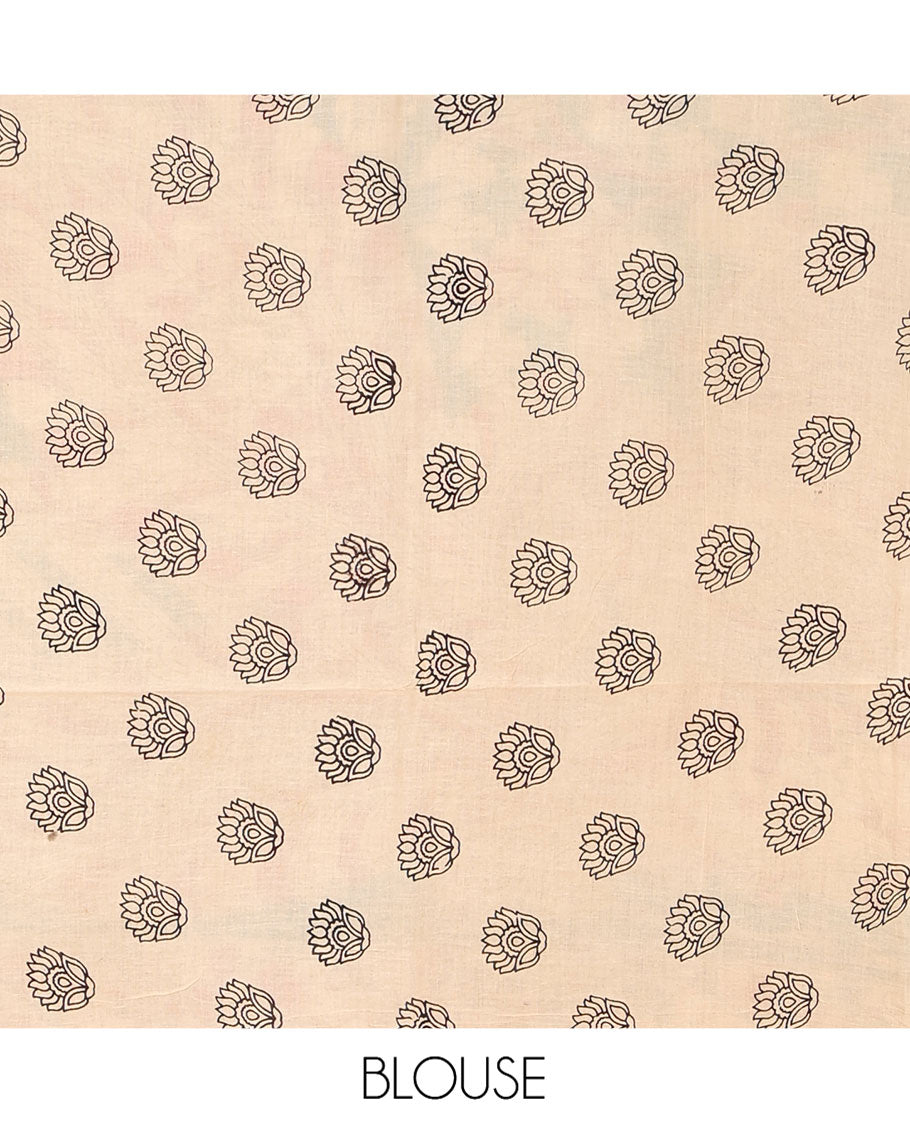 Green Machine-Printed Kalamkari Cotton Saree, Embellished with Flora, Fauna, and Musical Instrument on Its Body, Complemented by a Contrast Round Motifs Printed Border, Pallu of Kalamakri Peacock Print, and Paired with a Printed Blouse