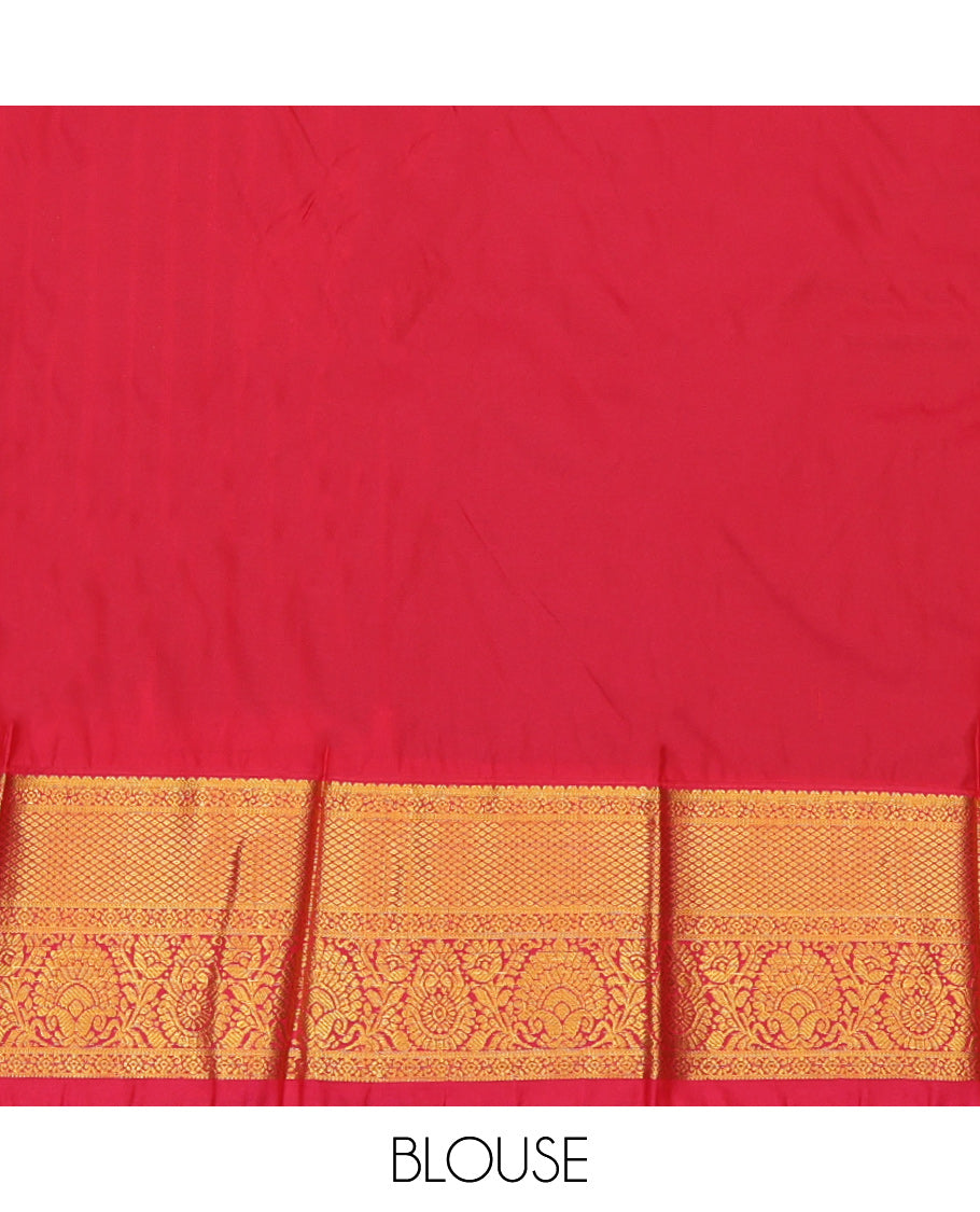 Green Budget Silk Saree, Enriched with Zari Designs, a Contrast Traditional Zari Border, Grand Pallu, and a Contrast Blouse