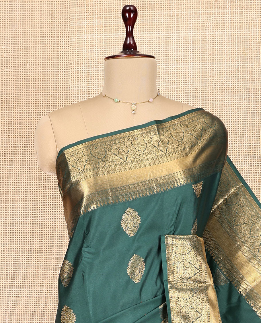 Green Budget Silk Saree, Woven with Zari Buttas, Highlighted by a Traditional Border, Grand Pallu, and a Matching Blouse