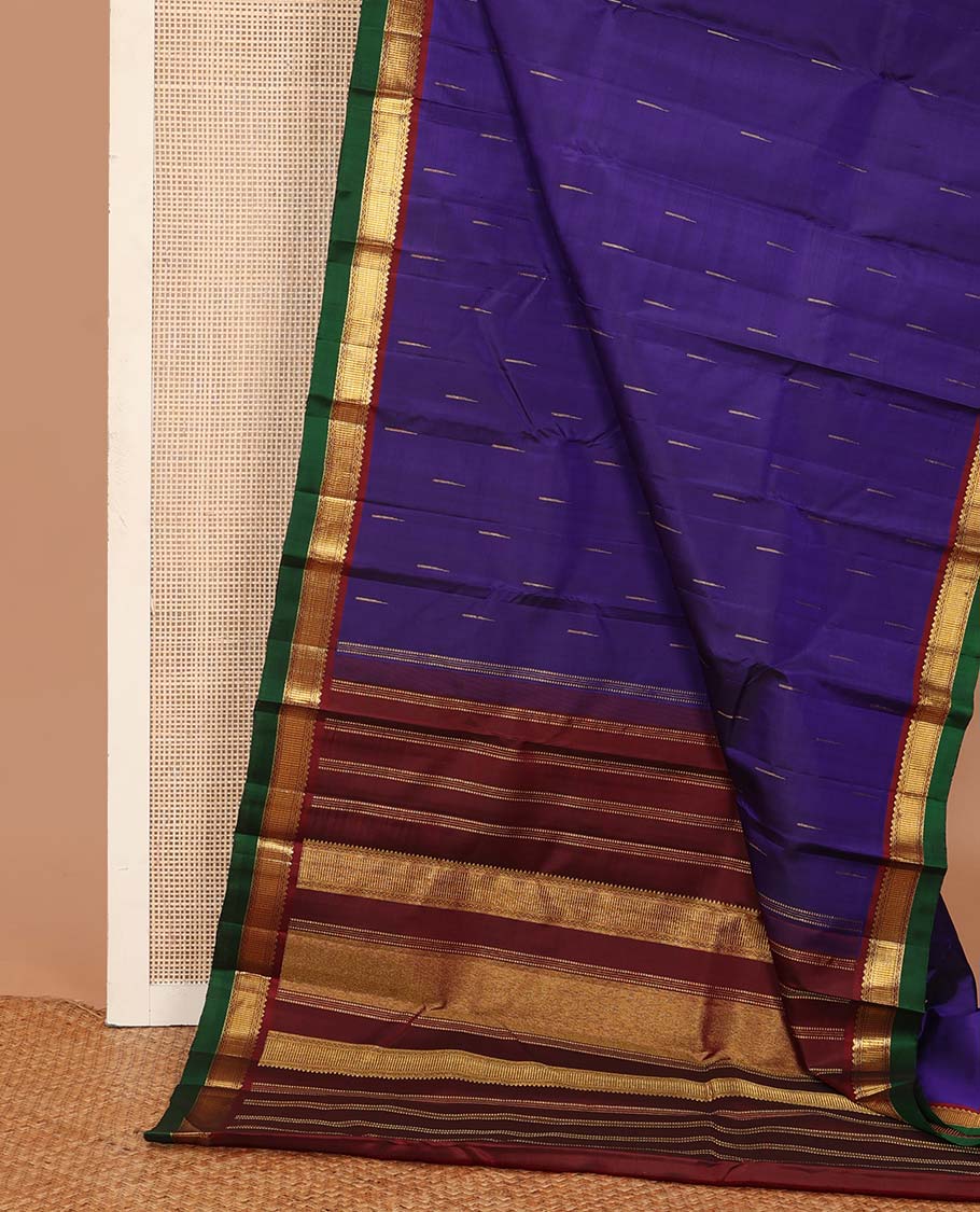 Blue malli mokku buttas Kanchipuram silk saree, contrast border of rekku, neli, and zari designs, and zari woven pallu