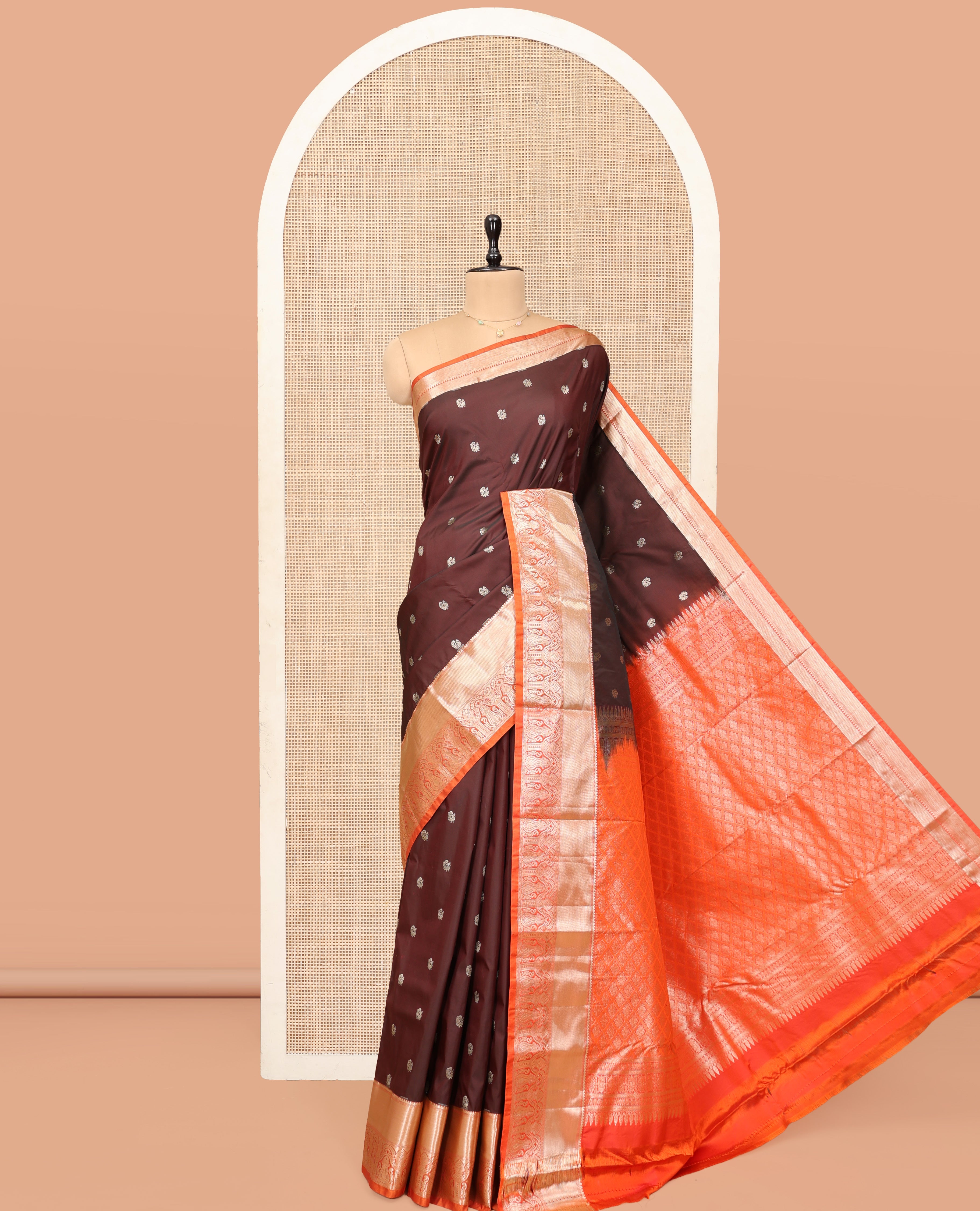 Brown Budget Silk Saree, Elevated with Peacock Buttas, Complemented by a Contrast Traditional Zari Border, Jaal Pallu, and Contrast Blouse