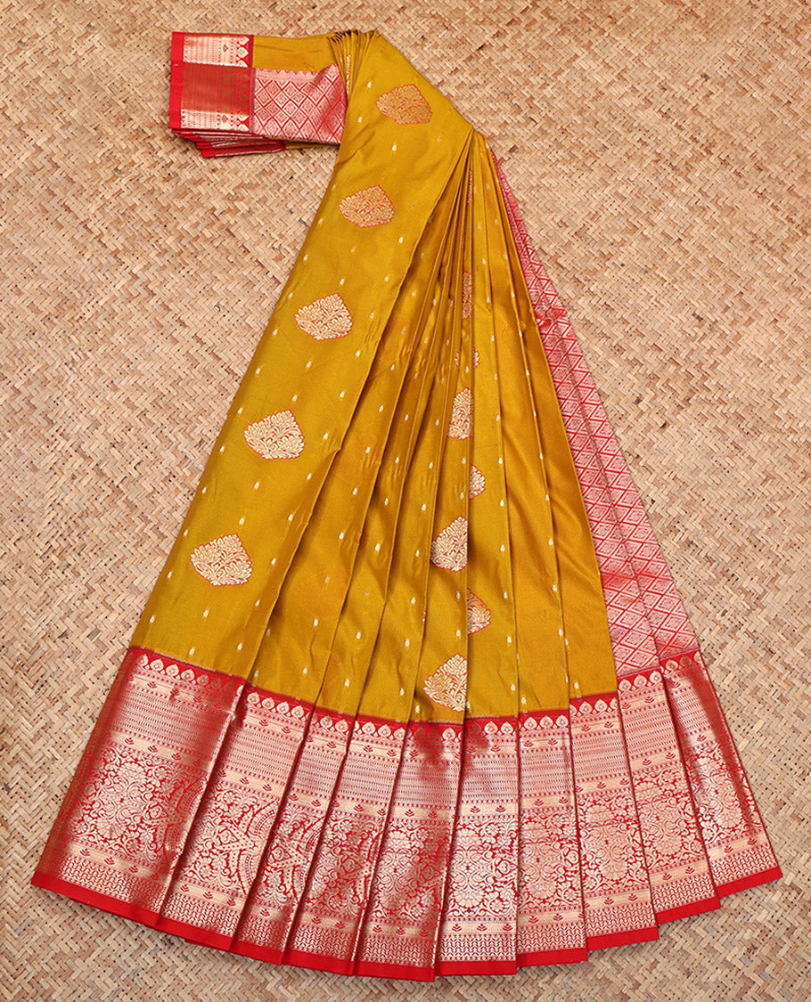 Orange Budget Silk Saree, Accentuated with Zari Buttas, Complemented by Contrast Traditional Zari Border, Grand Pallu, and a Contrast Blouse