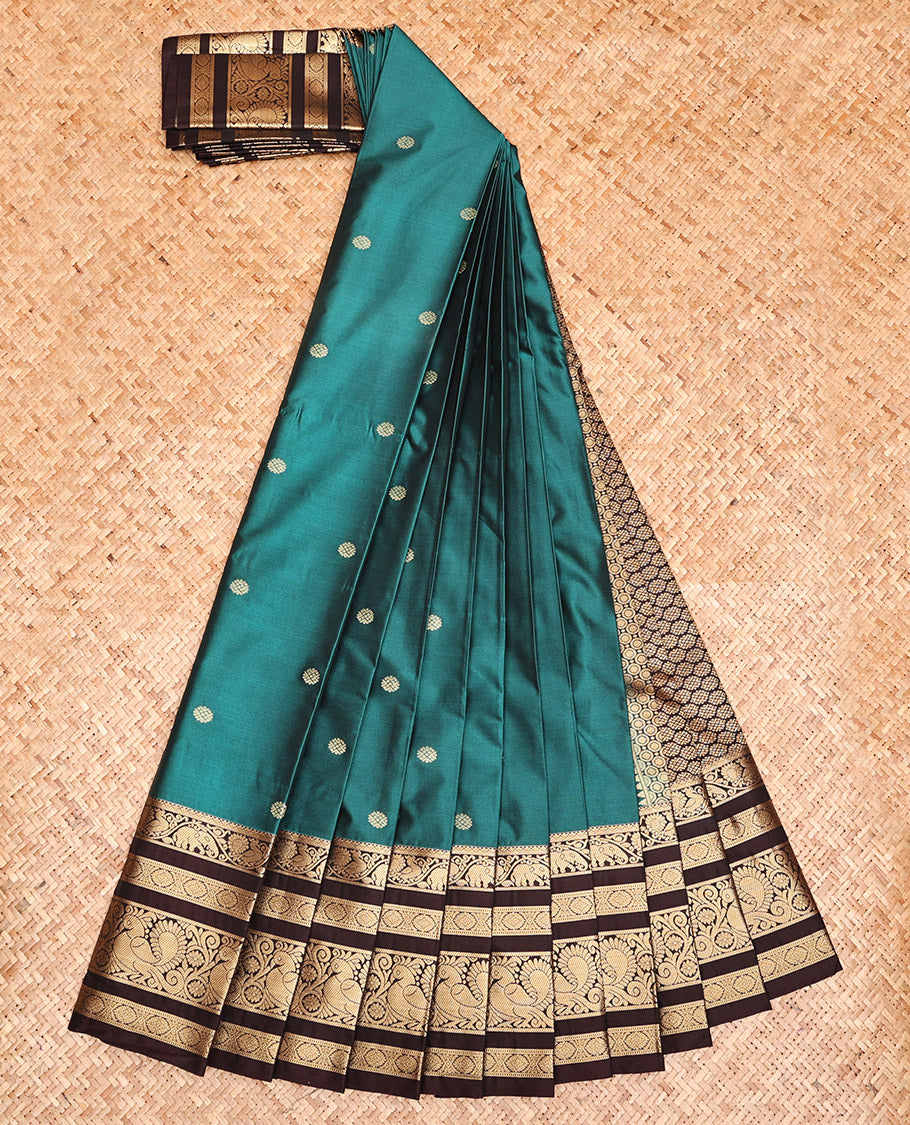 Green Budget Silk Saree with Zari Buttas, a Contrast Traditional Zari Border, Grand Pallu,Contrast Blouse