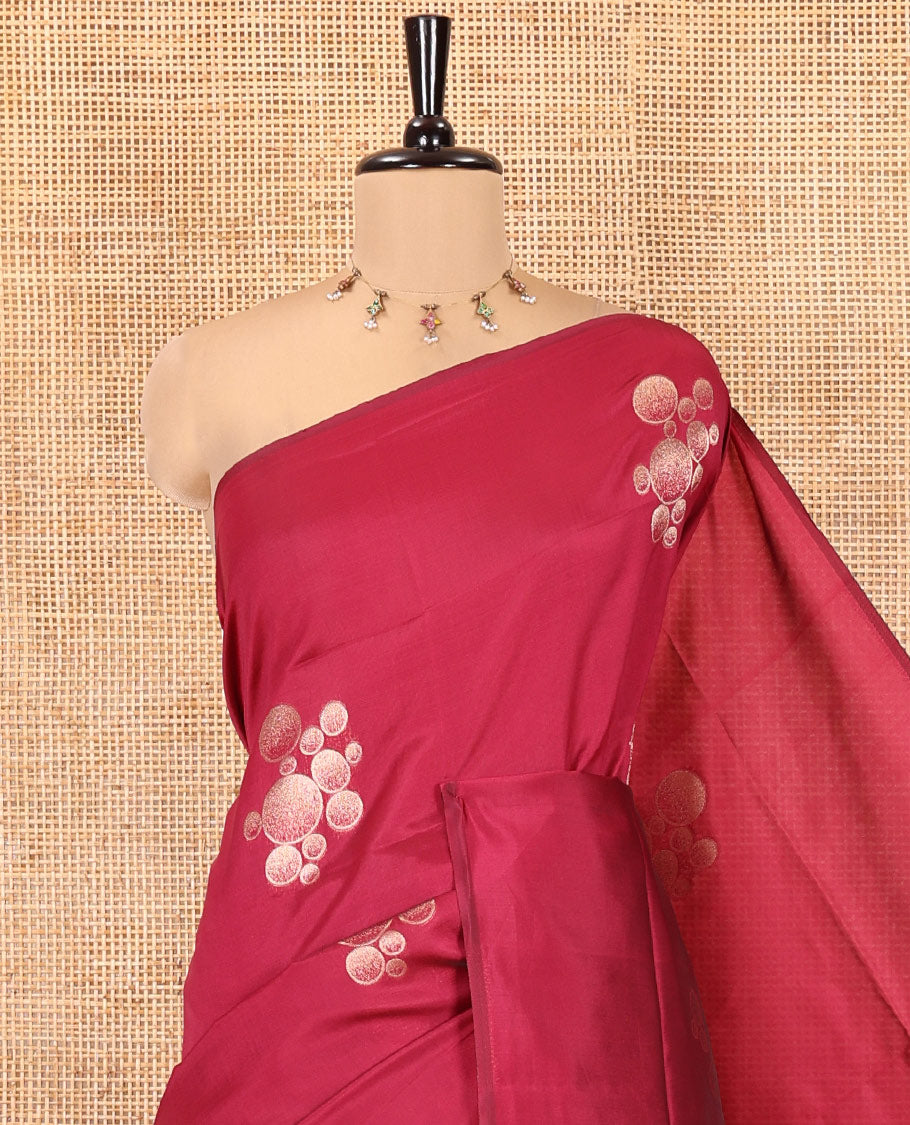 Borderless Maroon Kanchi Silk Saree, Mesmerized with Zari Buttas, Mughal-Style Intricately Woven Pallu, and a Matching Blouse