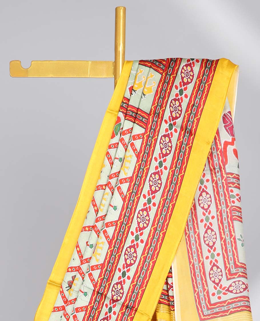 Cream argyle design semi-banaras printed saree with contrast floral border & floral design pallu