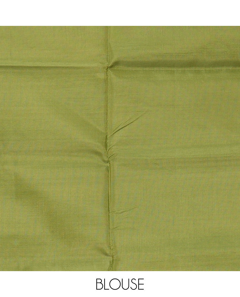Borderless fawn brown paisley buttas banana pith saree, contrast pallu of paisley buttas