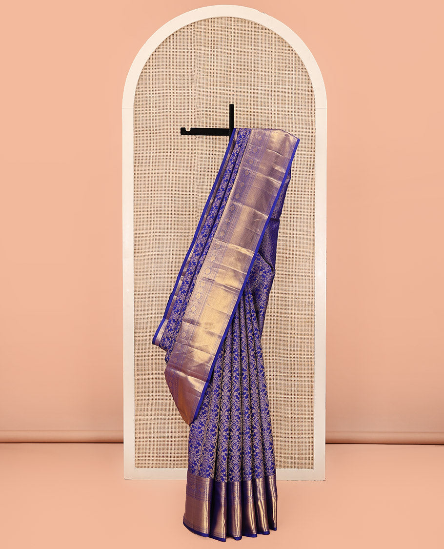 Blue Kanchipuram Wedding Silk Saree, Mesmerized with Jacquard Design On Its Body, Highlighted by Traditional Zari Designs Woven Border, Grand Pallu and Paired with a Matching Blouse