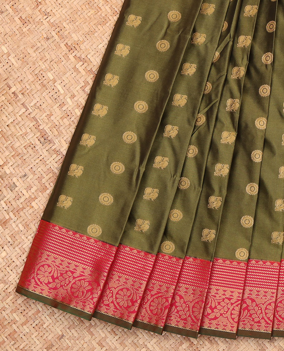 Green Budget Silk Saree, Gleamed Up with Peacock-Chakram Buttas, a Contrast Floral Creeper Border, Intricate Pallu, and a Contrast Blouse