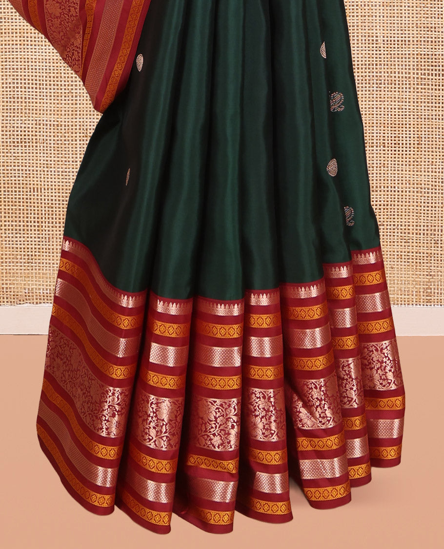 Green Mayil-Chakra Buttas Vasundhara Lite Silk Mix Saree, Contrast Traditional Zari Border, and a Contrast Blouse