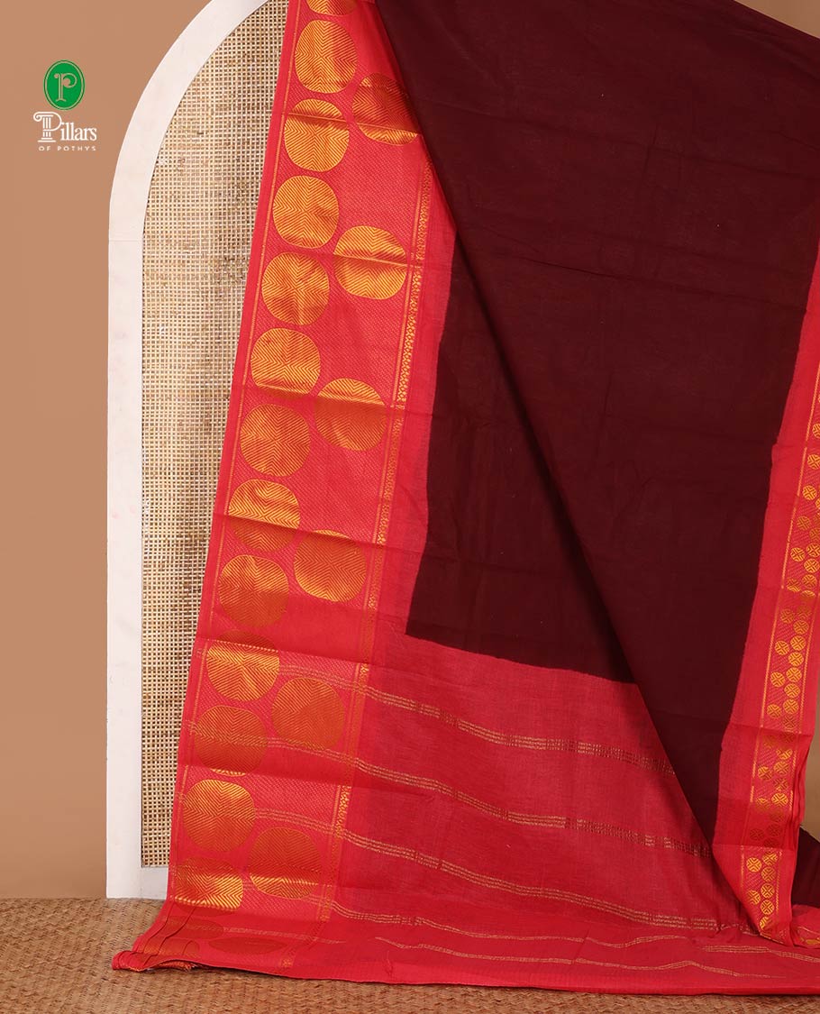 Maroon full-plain sungudi cotton saree, contrast zari round motif big border, lining seer pallu & plain pink blouse