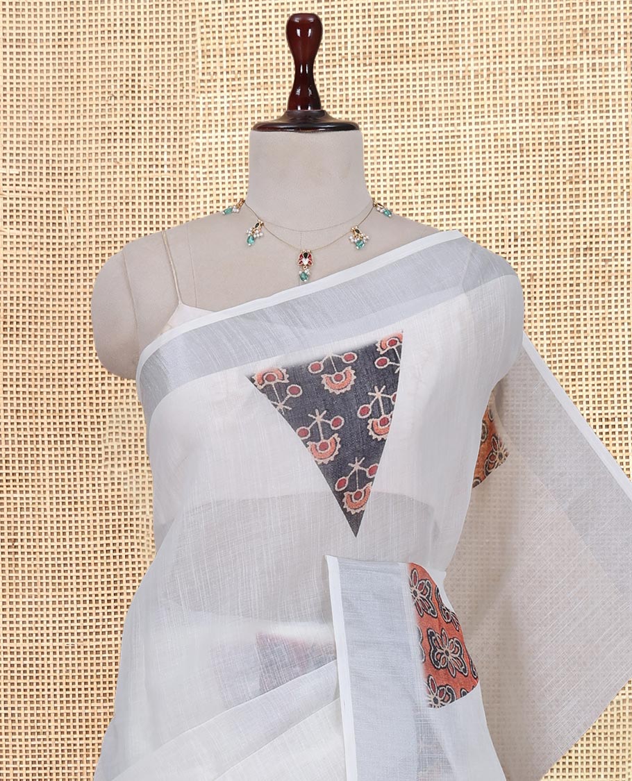Cream Linen Cotton Saree, Finely Crafted with Triangle Motifs Print, a Zari Border, Printed Pallu, and a Contrast Blouse
