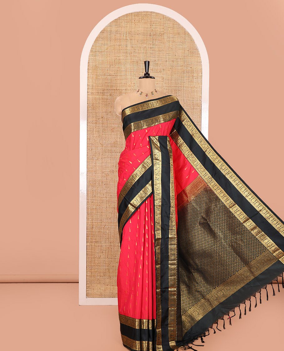 Pink Kanchipuram Budget Silk Saree, Elevated with Temple Zari Buttas All Over Its Body, Complemented by a Contrast Traditional Zari Design Rettai Pettu Border, Opulently Embellished Pallu, and Paired with a Contrast Blouse