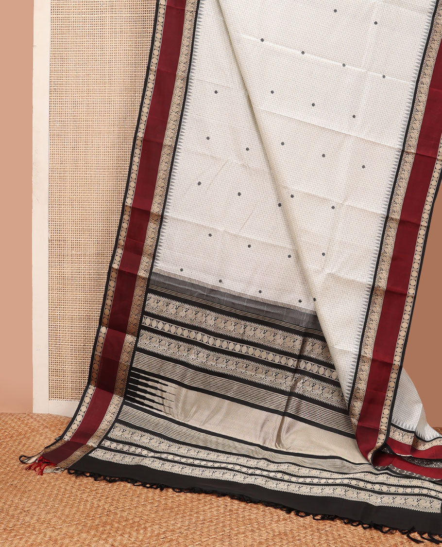 White micro-checks & buttas kanchipuram silksaree,contrast rettai pettu border of salngai,banaras,mayil & rudraksham & seppu rekku pallu