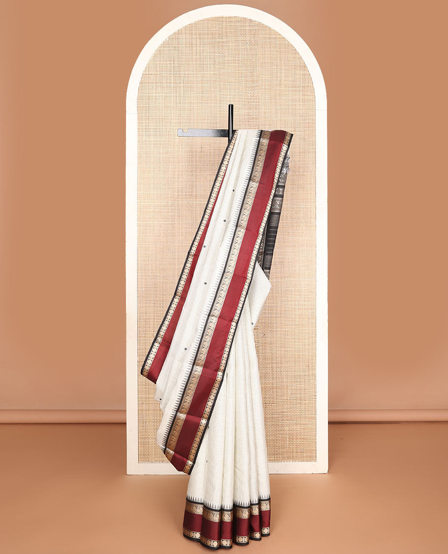 White micro-checks & buttas kanchipuram silksaree,contrast rettai pettu border of salngai,banaras,mayil & rudraksham & seppu rekku pallu