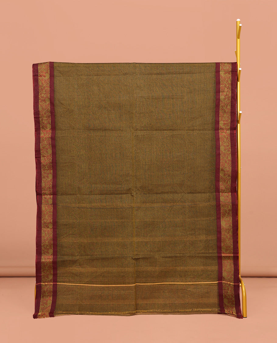 Green Plain Bengal Cotton Saree, Complemented by a Contrast Floral Creeper Design Border, Pallu of Stripes, and Paired with a Matching Blouse
