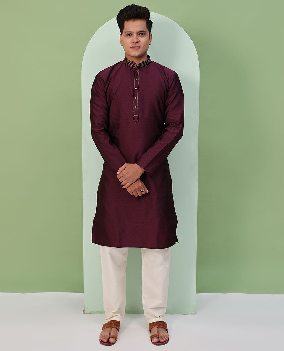 Maroon embossed design full-sleeved kurta