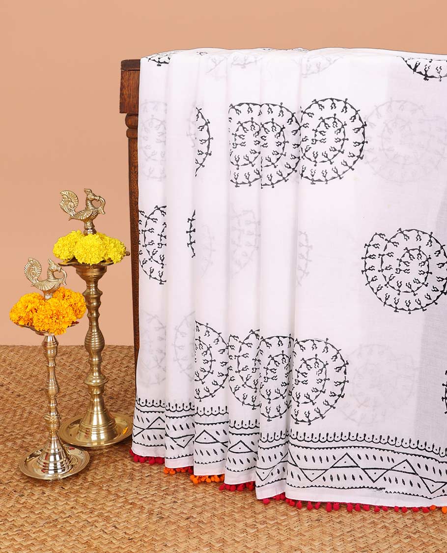 Half white Half white vorli printed design soft cotton saree with bom bom border & block printed pallu along with contrast blouse