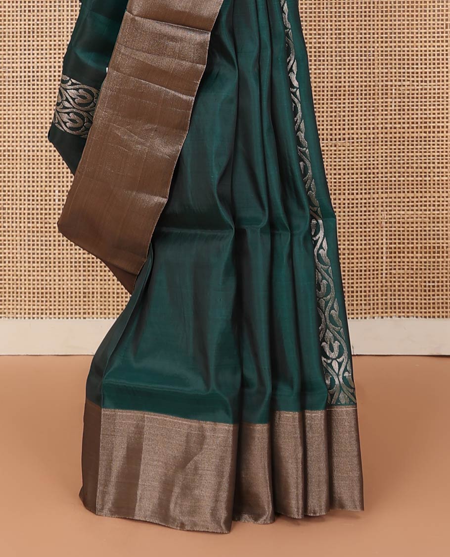 Green zari buttas and zari design Uppada saree, bavanji border, and contrast intricate pallu