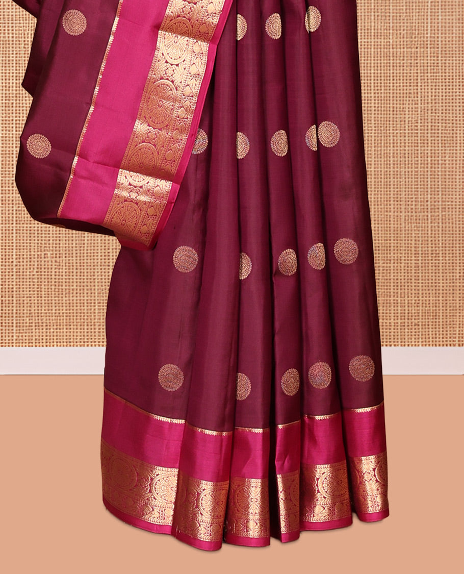 Wine Vasundhara Silk Saree, Woven with Chakram Zari Buttas, Contrast Rettai Pettu Border of Ara Bogudi, Mayil, and Chakram Designs, Jaal Pallu, and Contrast Blouse