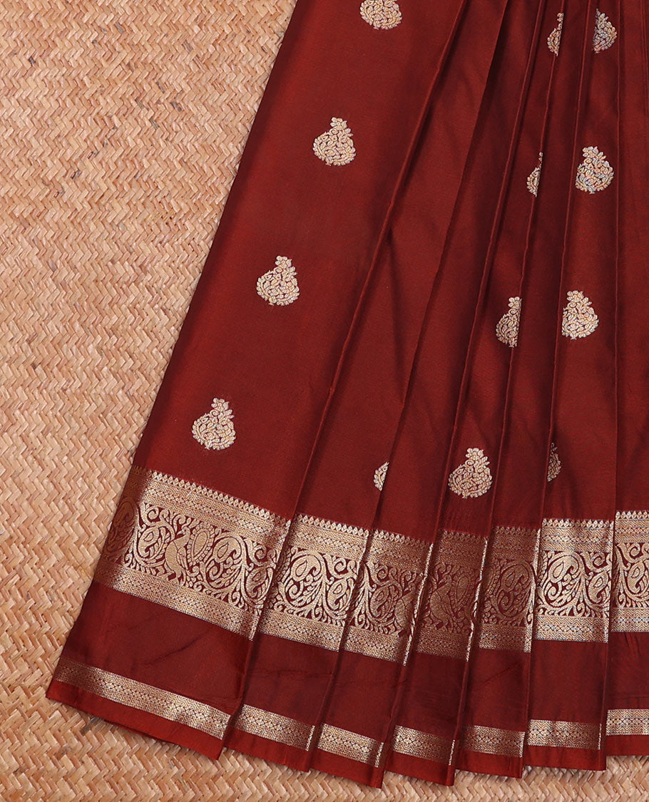 Yellow Budget Silk Saree Artfully Woven with Zari Peacock Buttas, Featuring a Traditional Zari-Design Steeped Border, Captivating Contrast Jaal Pallu, and a Contrast Blouse