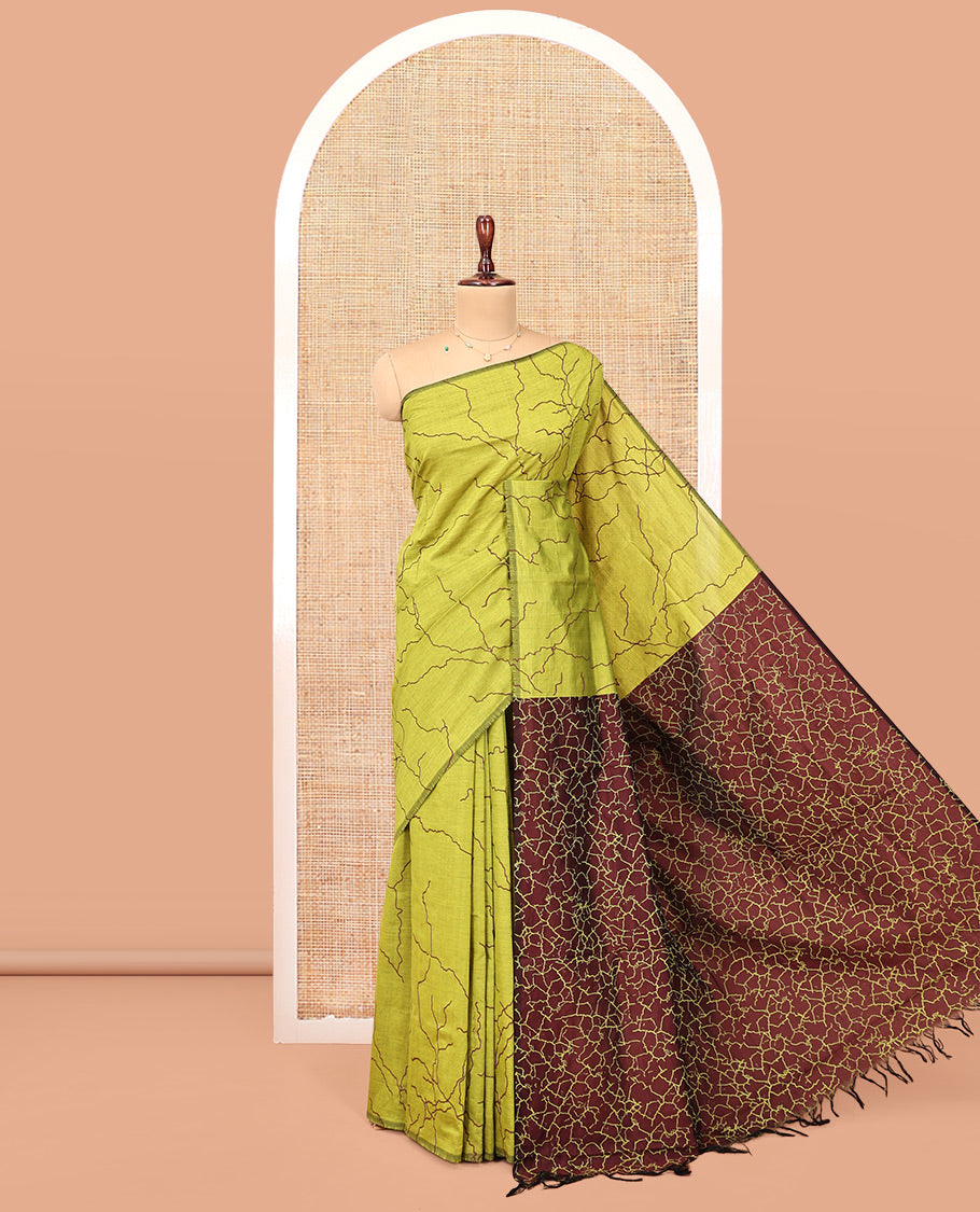 Borderless Green-Brown Poly Cotton Saree, Creatively Printed Like Lightning Strikes, a Contrasting Lightning-Strike-Printed Pallu, and a Contrast Blouse