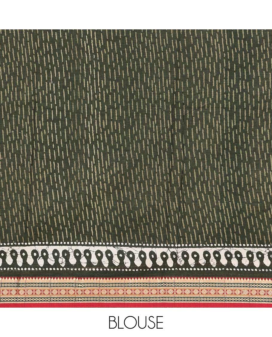 Green batik circle motifs printed mul mul cotton saree, contrast traditional thread border, and batik printed pallu