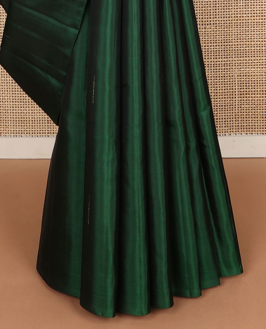 Borderless green malli mokku buttas half-&-half Kanchipuram silk saree, self-pallu of malli mokku & stripes