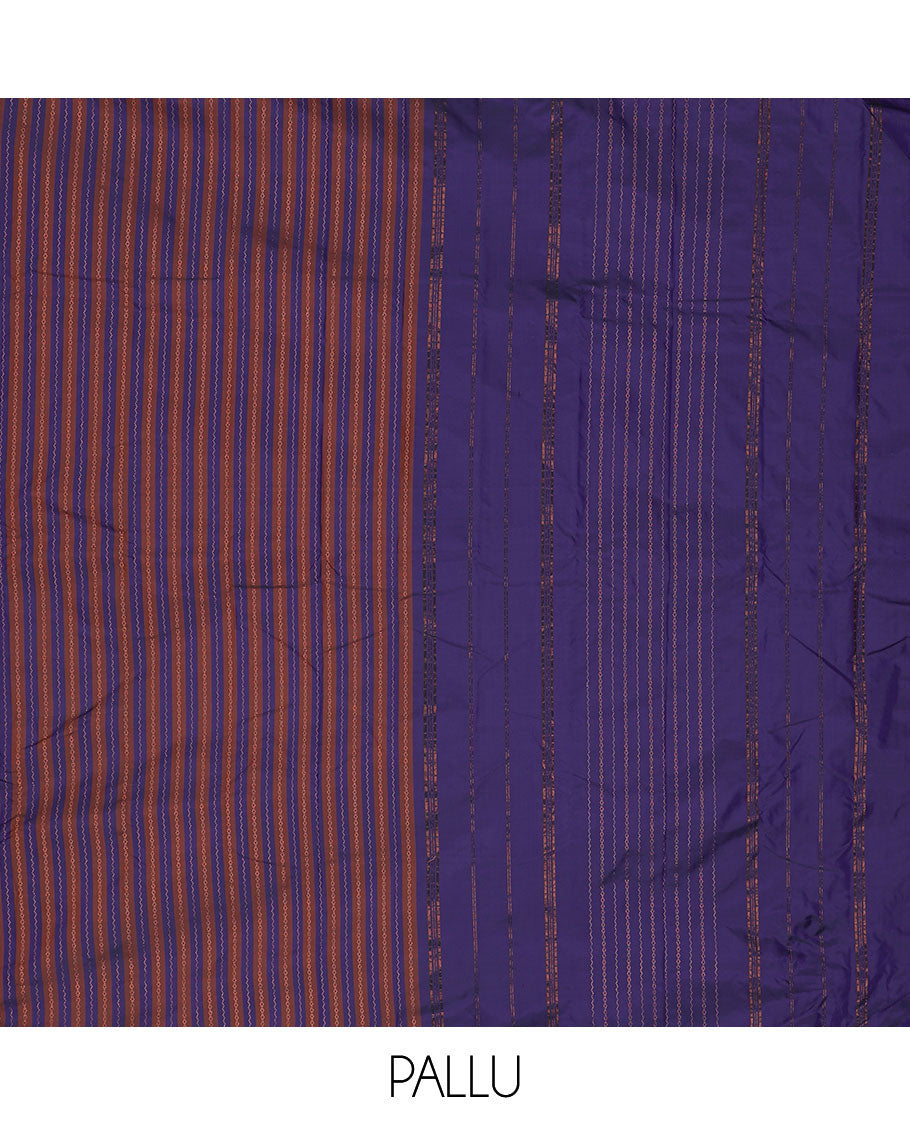 Borderless blue aarani saree with zig-zag stripes, pallu of zig-zag stripes & buttas