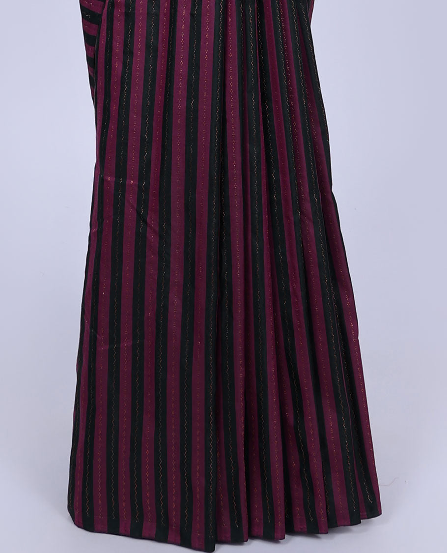 Borderless pink & green striped aarani saree with zig-zag stripes, self-pallu of zig-zag stripes & buttas