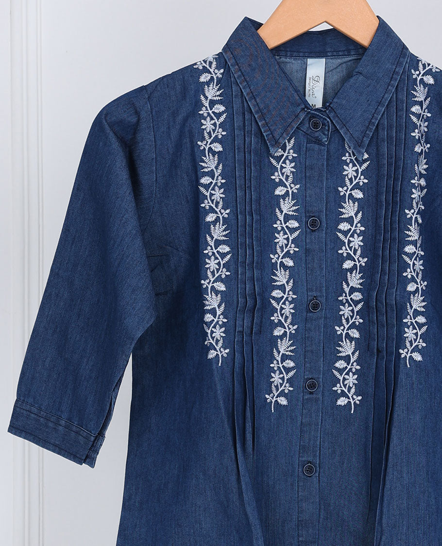 Blue floral vine thread embroidered regular collar & 3/4th sleeve denim top