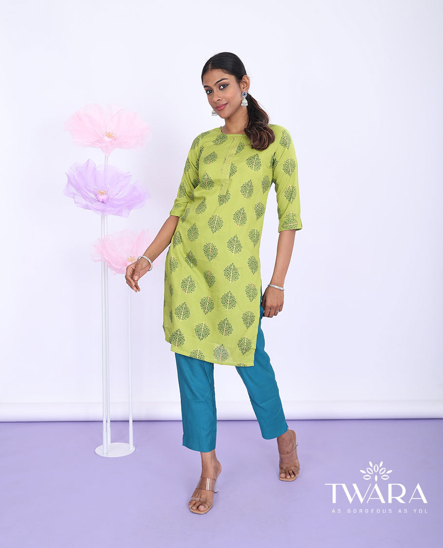 Twara green unique motifs print round neck with 3/4th sleeve cotton straight-cut knee-length kurti